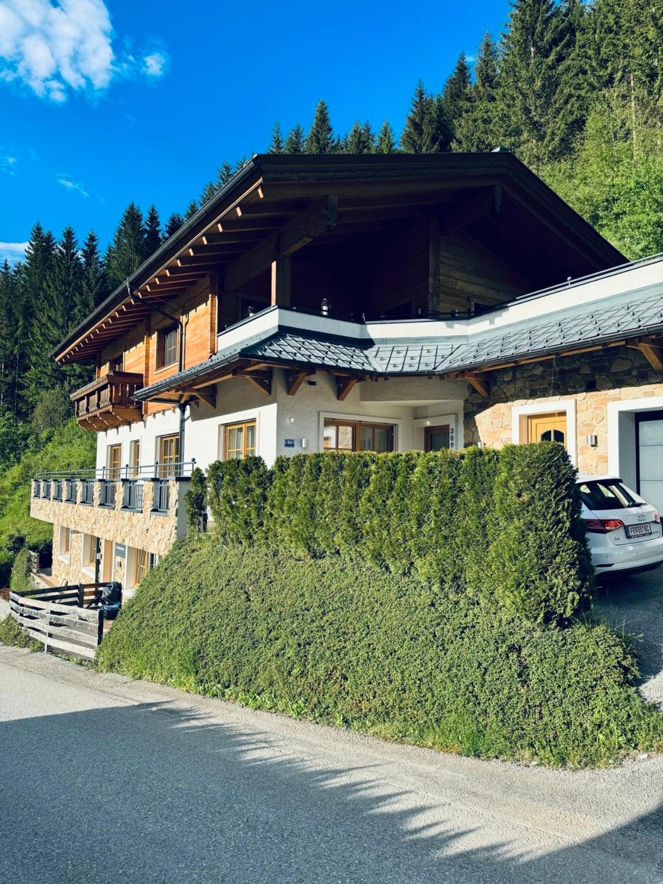 Mountainfloor Apartment Гросарл Екстериор снимка